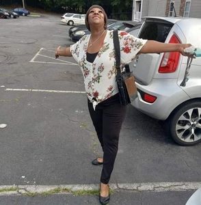 Meet your Posher, Denise